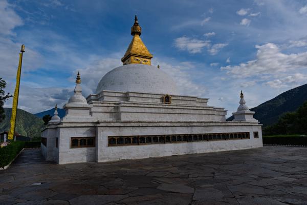 Buddhist Chorten (Stupa) in the Punakha Valley, Bhutan Sobsokha Yuwakha Zhika, Bhutan