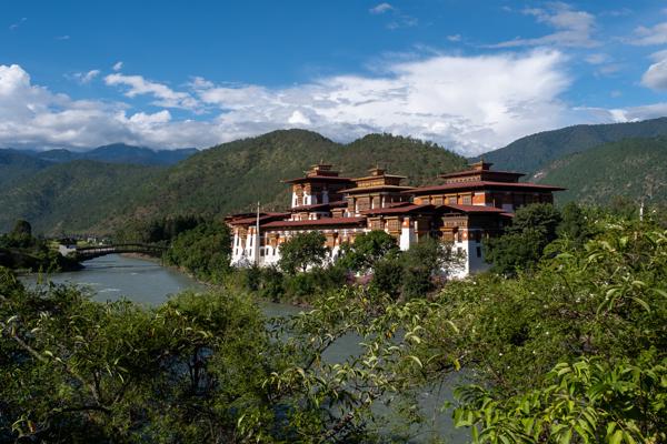 Punakha Dzong Overlooking the Mo Chhu River, Bhutan Changyuel Loongsilgang Tashijong, Bhutan