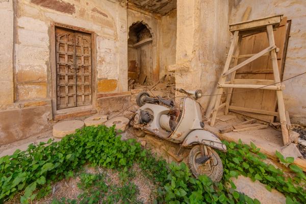 Abandoned Courtyard with Vintage Scooter, Jaisalmer (Rajasthan) Jaisalmer, India