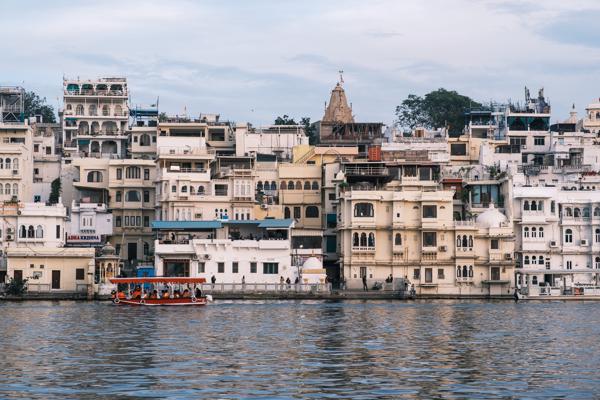Waterfront Havelis on Lake Pichola, Udaipur (India) Udaipur, India