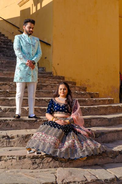 Traditional Couple Portrait on the Steps of Amber Fort, Jaipur Jaipur Municipal Corporation, India